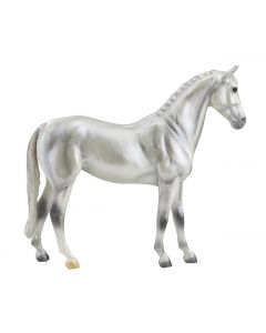 Breyer #960 Pearly Grey Trakehner